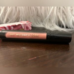 Pat McGrath liquilust legends wear matte lipstick “divine nude”